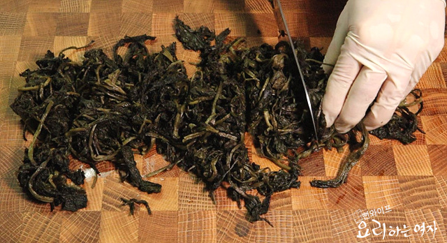 Boil dried gondre — step photo 3