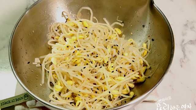 Season soybean sprouts — step photo 1