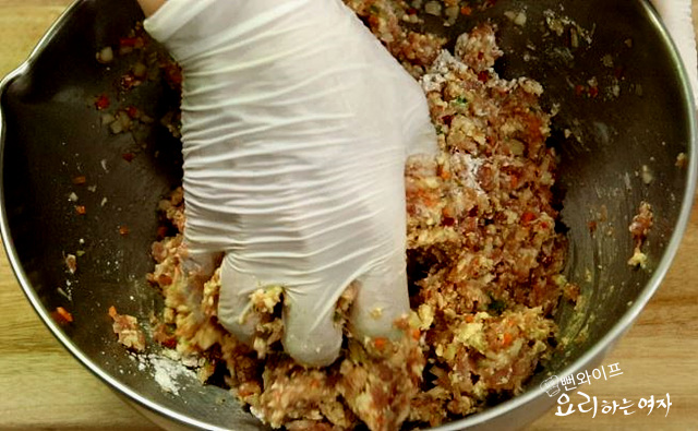 Knead the patty dough — step photo 2