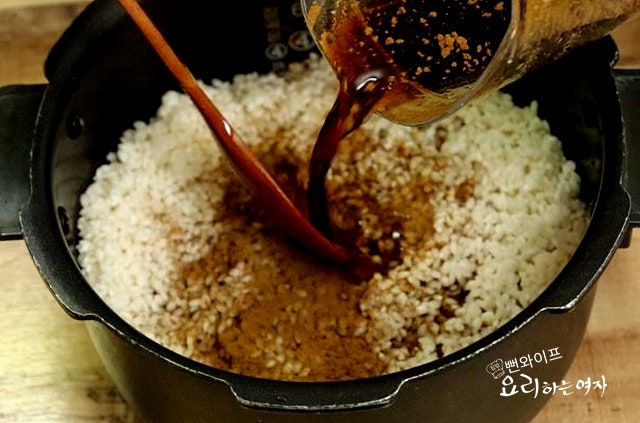 Make the yakbap sauce — step photo 3