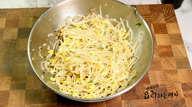 Seasoned soybean sprouts — step photo 2