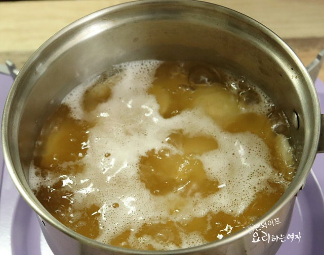 Cook the rice cake soup — step photo 1