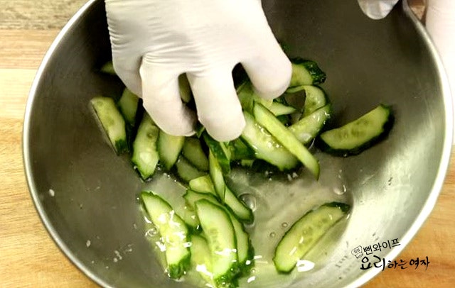 Salt the cucumber — step photo 2