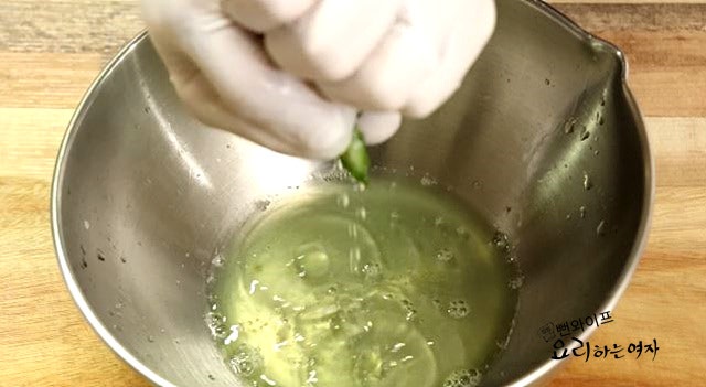Salt the cucumber — step photo 3