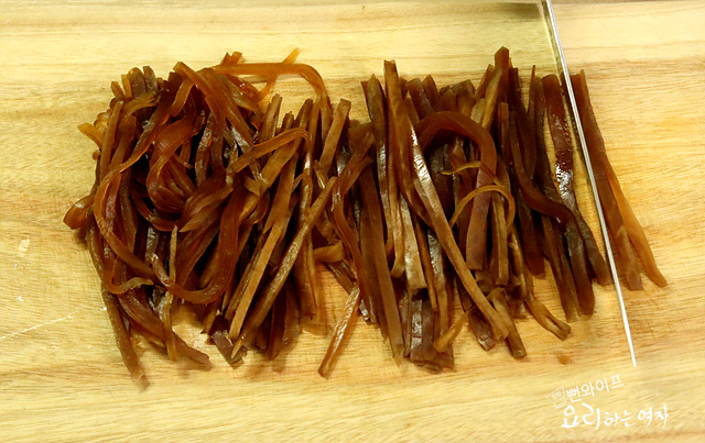 Prepare the pickled radish — step photo 3