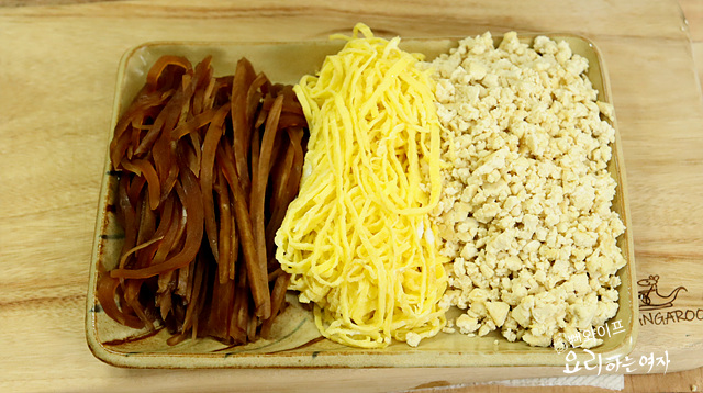 Prepare the pickled radish — step photo