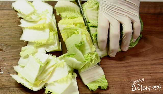 Prepare the spring napa cabbage — step photo 1