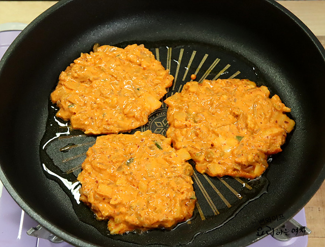Fry the pancakes — step photo 2