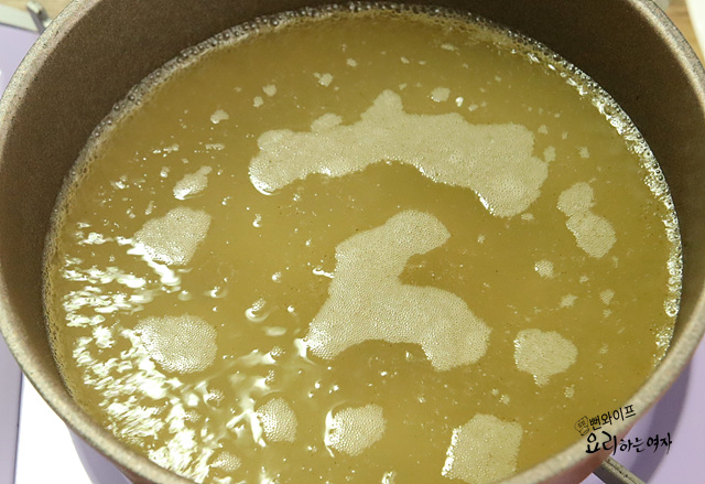 Boil the soup — step photo 2