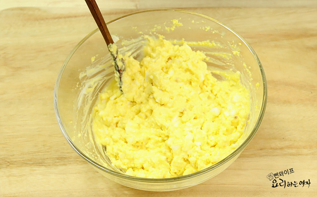 Make the egg mayo — step photo 2