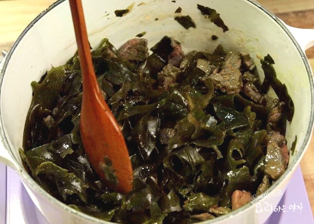 Boil the soup — step photo 3