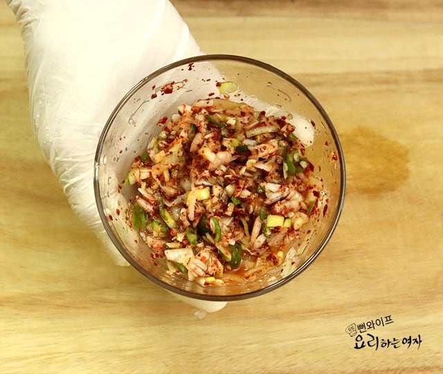 Make seasoned saeujeot — step photo 3