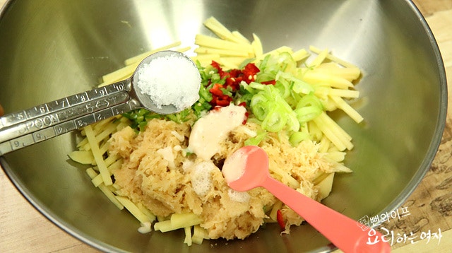 Make the batter — step photo 2