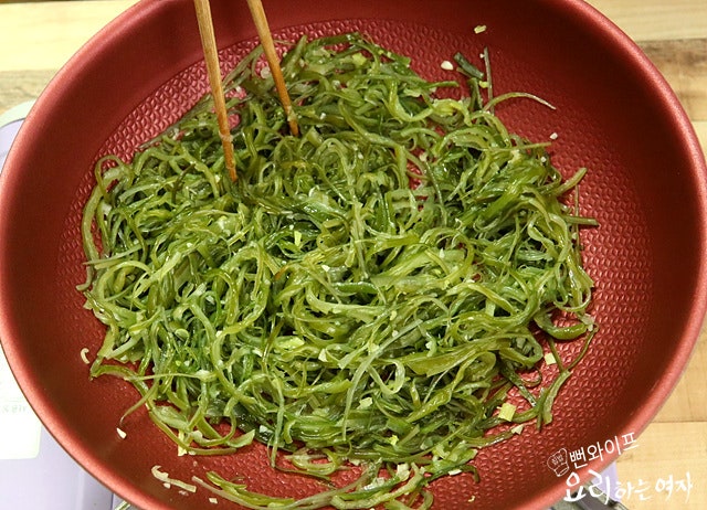 Stir-frying — step photo 2