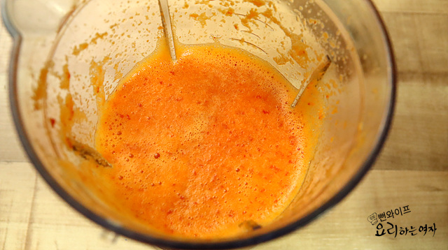 Prepare the broth ingredients — step photo 2
