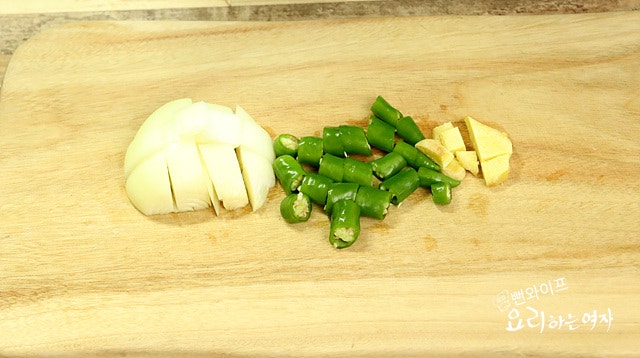 Making the sauce — step photo 1