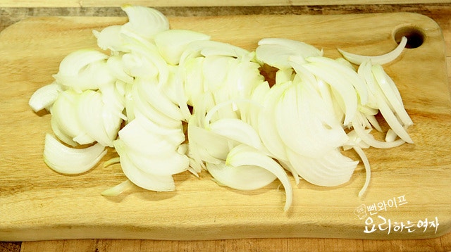 Cut the ingredients — step photo 1