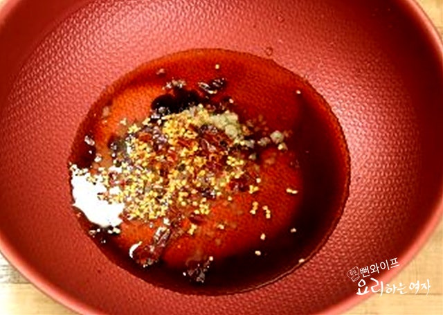 Simmer the sauce — step photo 1