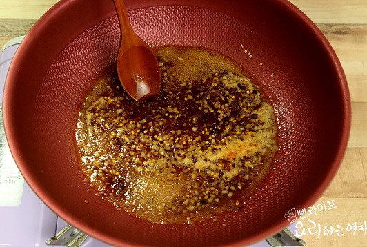 Simmer the sauce — step photo 2