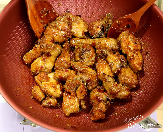 Coat with sauce — step photo 2