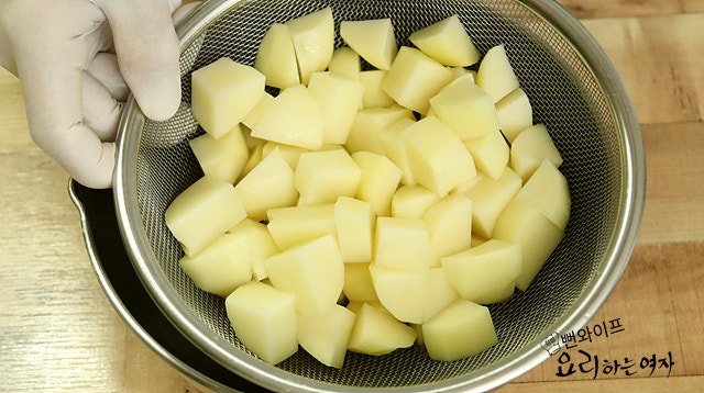 Prepare and cut ingredients — step photo 1