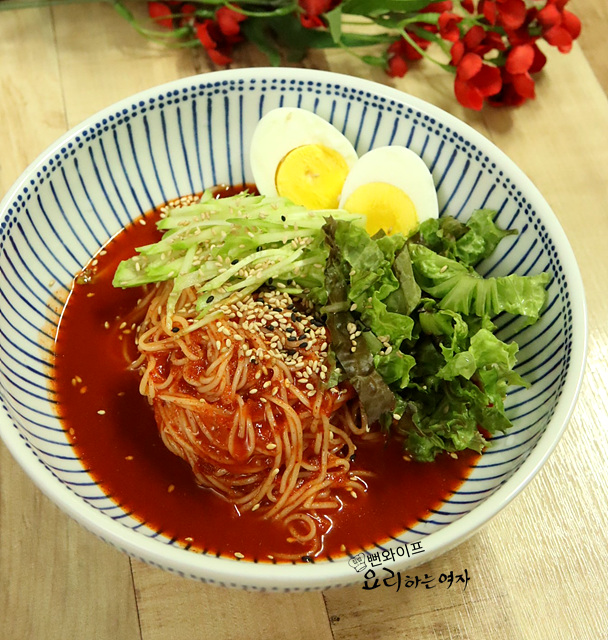 Make the bibim guksu — step photo