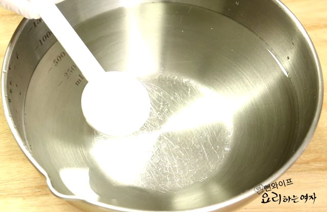 Make the chilled broth — step photo 1