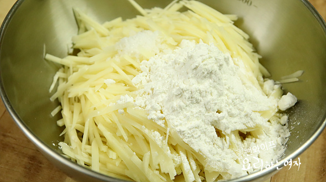 Make the batter — step photo 1