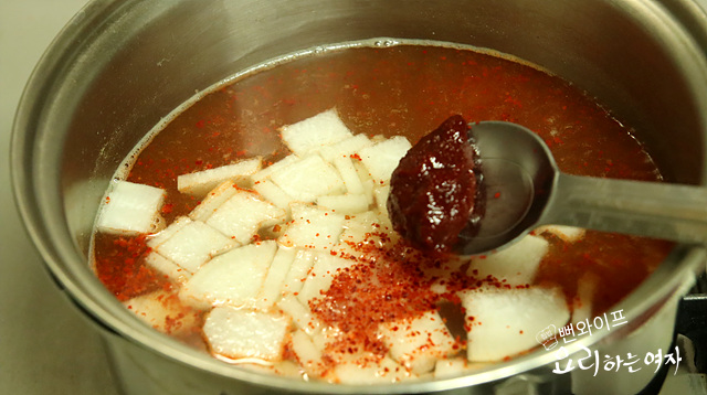 Boil the soup — step photo 2