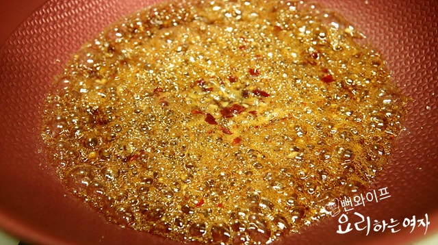Toss with the sauce — step photo 2