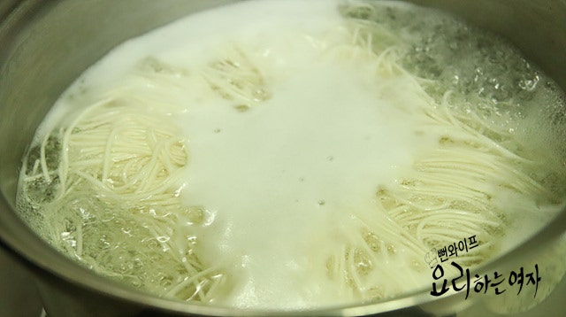 そうめんをゆでる — 手順の写真 1