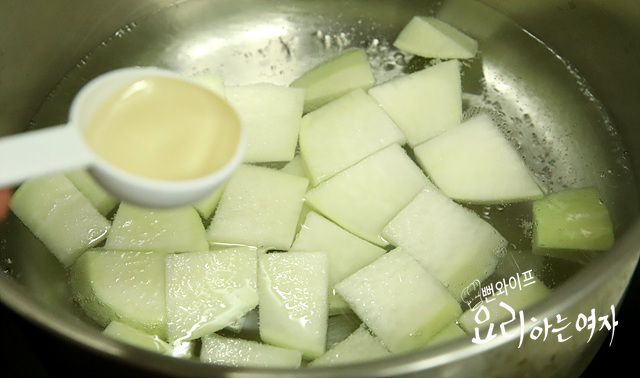 How to boil the octopus — step photo 1