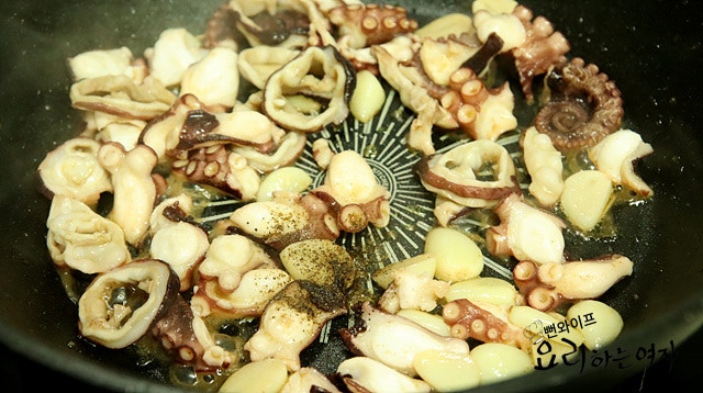 Make butter-seared octopus — step photo 2