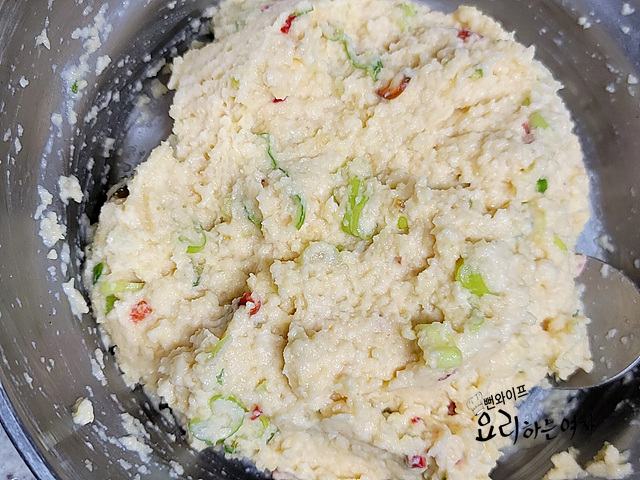 Make the batter — step photo 2