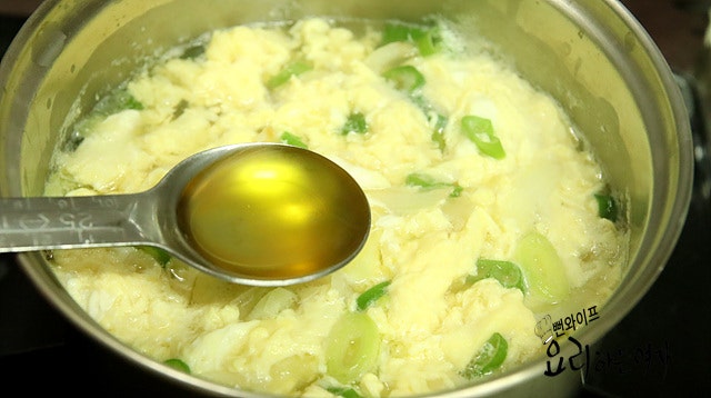 Simmer the potato soup — step photo 2