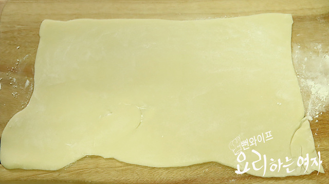 Knead the noodle dough — step photo 1
