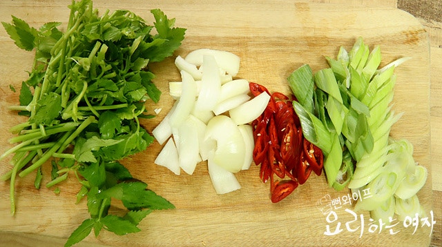 Cut the vegetables — step photo 2