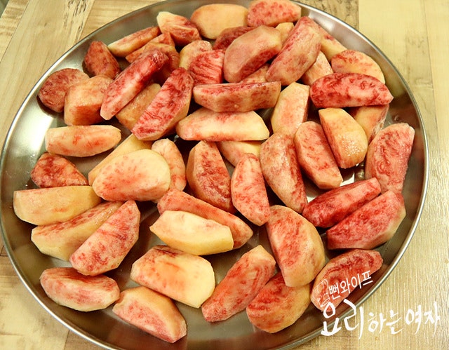 Prepare the peaches — step photo 2