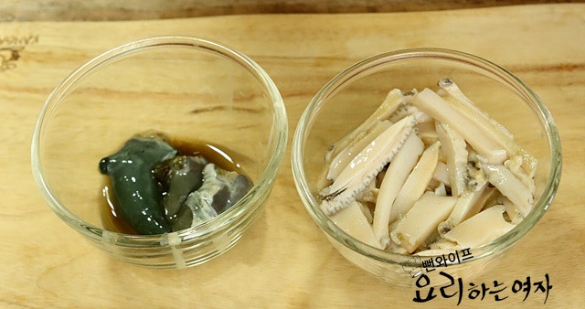 Clean the abalone — step photo 1