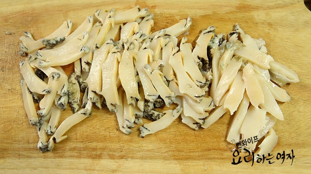 Cut the ingredients — step photo 1