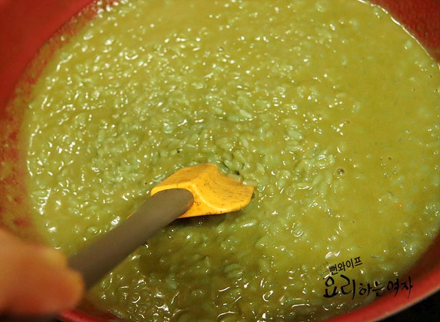 Simmer the abalone porridge — step photo 1