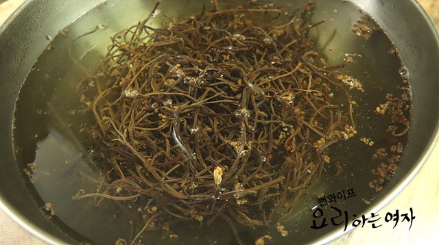 How to boil dried bracken fiddleheads — step photo 2