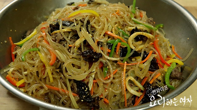 Season the japchae — step photo 2