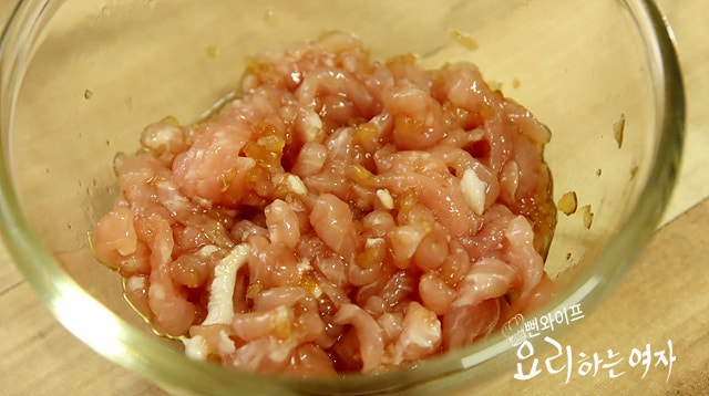 Marinate the meat — step photo 3