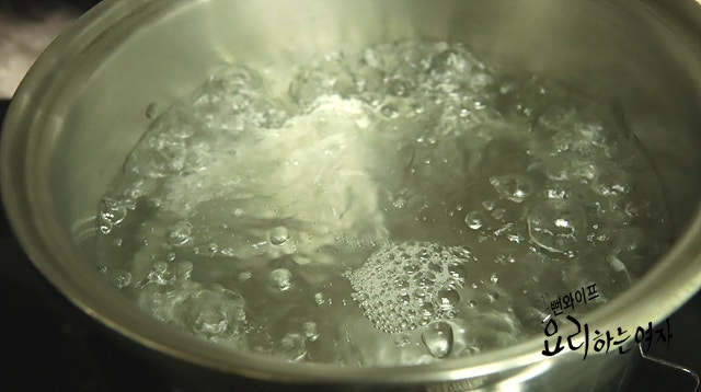 Cook the dough — step photo 1