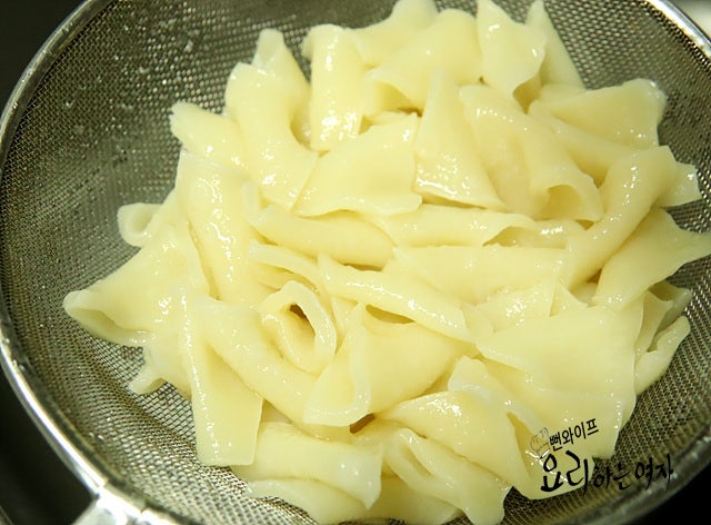 Cook the dough — step photo 1