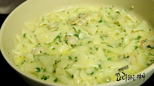 Make the vongole pasta — step photo 3