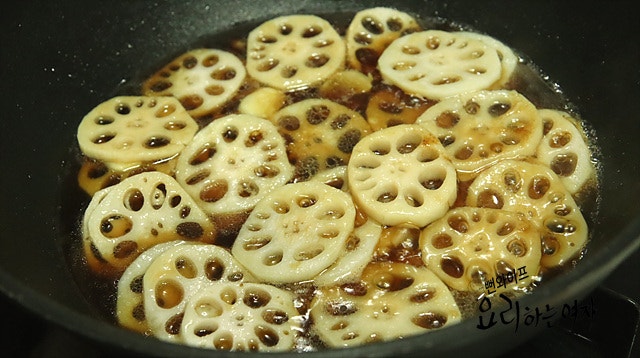Braise the lotus root — step photo 2