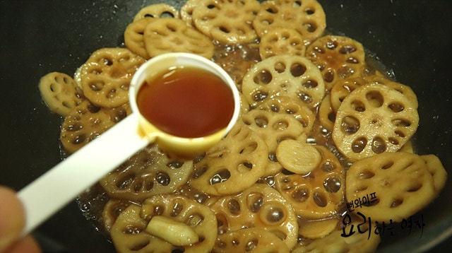 Braise the lotus root — step photo 2