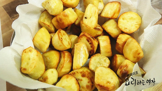 Pan-fry in oil — step photo 2